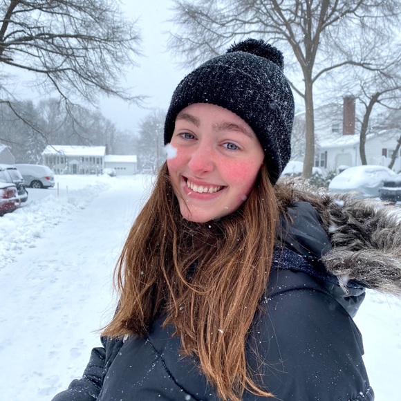 Meet the Posher - Picture 1 of 5